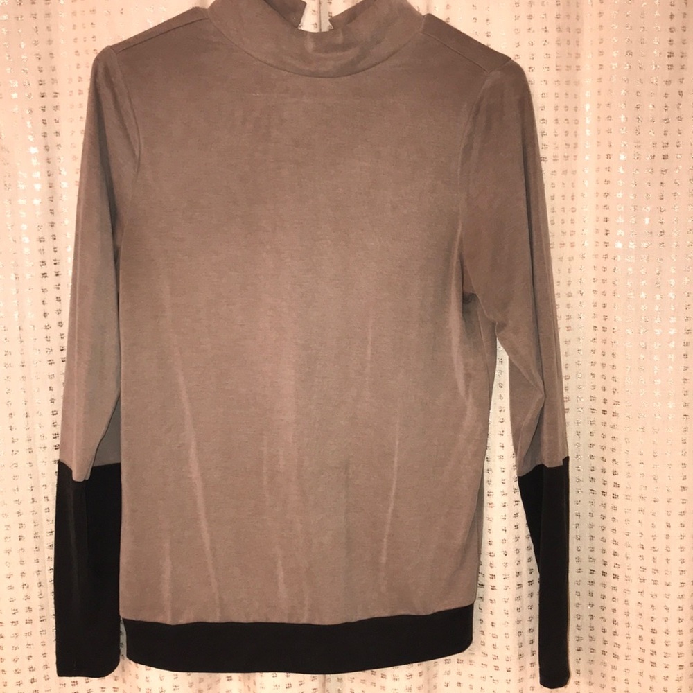 Brown and black color block.